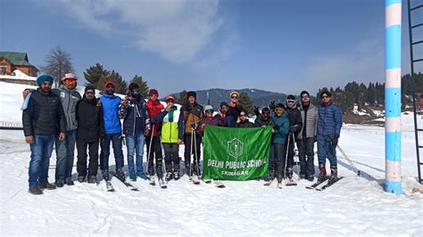 Skiing Courses held at Gulmarg - Delhi Public School (DPS) Srinagar