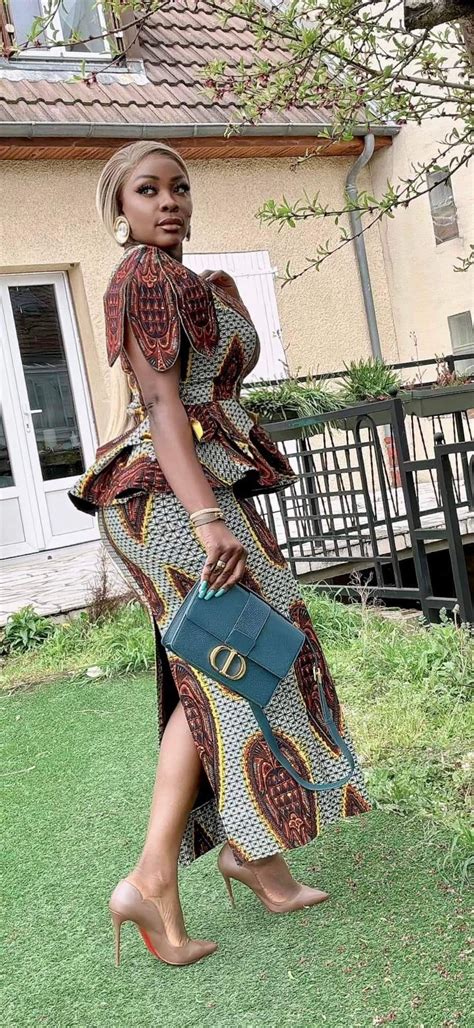 Pin By Sharon Ofo On Fashion Outfits African Print Skirt Ankara