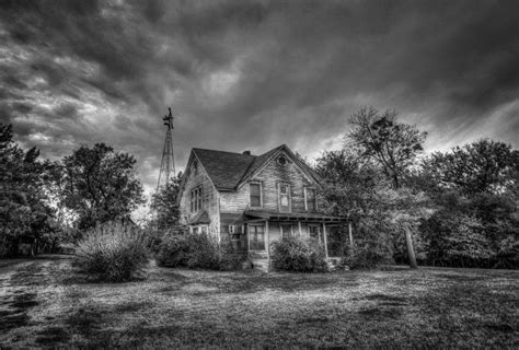 10 Old Friend In 2015 Old Farm Houses Eerie Photography Photos