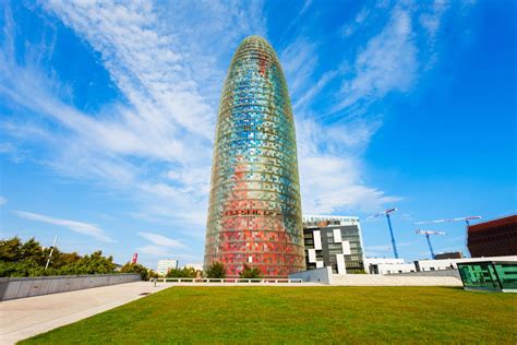 Jean Nouvel Biographie De Larchitecte Créations Et œuvres