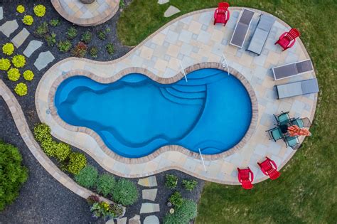 16 X 35 Freeform Fiberglass Goodall Pools Spas