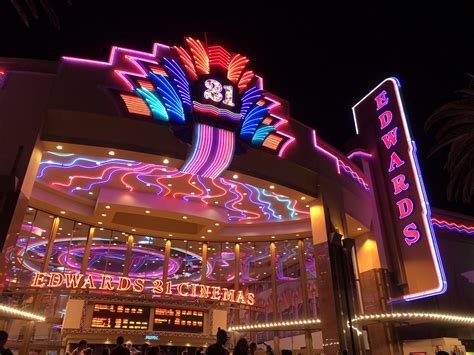 Awesome movie theater at Irvine Spectrum : r/VaporwaveAesthetics