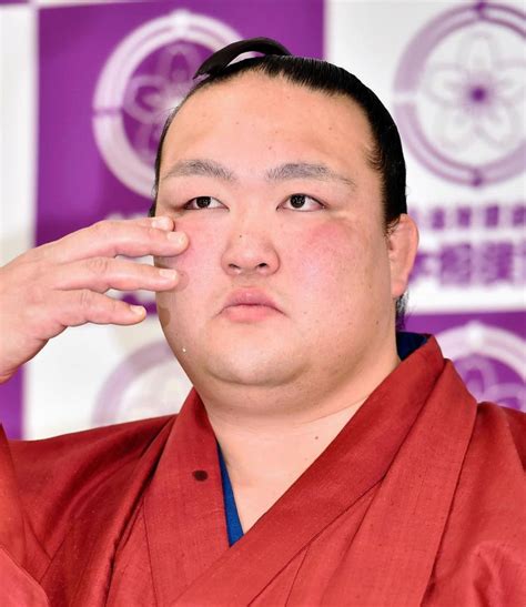 稀勢の里が引退会見「土俵人生において、一片の悔いもございません」スポーツデイリースポーツ Online