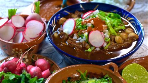 Cómo Hacer Pozole Rojo De Puerco Receta De La Abuela