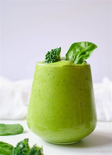 Broccoli Smoothie (Vegan and GF) - Keeping the Peas