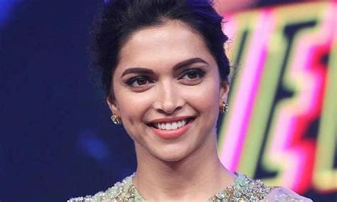 Deepika Padukone Old Pics / Deepika padukone pictures and photos. - Jiozang