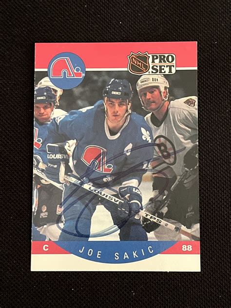 Hof Joe Sakic Pro Set Signed Autographed Card Quebec