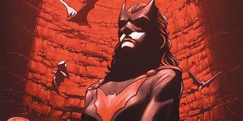 Arrowverse Batwoman Casting & Crossover Episode Details