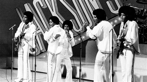 Motown Hits The 50 Best And Essential Songs From The Detroit Era