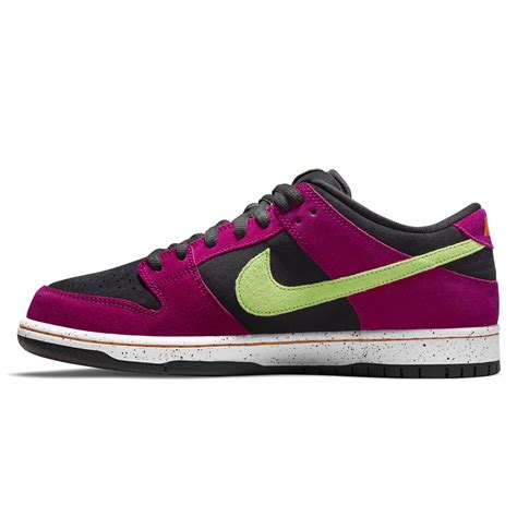 Nike Sb Dunk Low Pro Acg Terra Red Plum Citron Black Taxi Bq