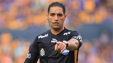 Roberto Garc A Orozco Ex Rbitro De Liga Mx Es Agredido Durante