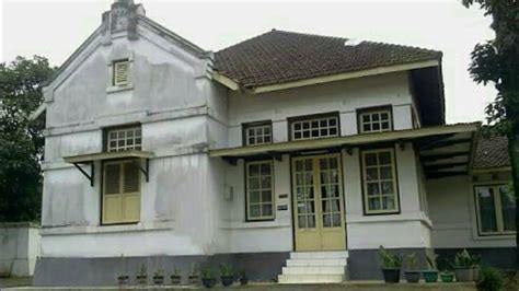 15 Model Rumah Kolonial Belanda