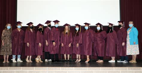 Devine ISD hosts Spring Graduation for Devine HS/LC grads – The Devine News