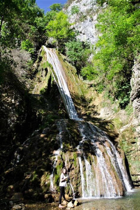 Cerdon La Cascade De La Fouge Et Le M Morial Du Val Denfer Interdits