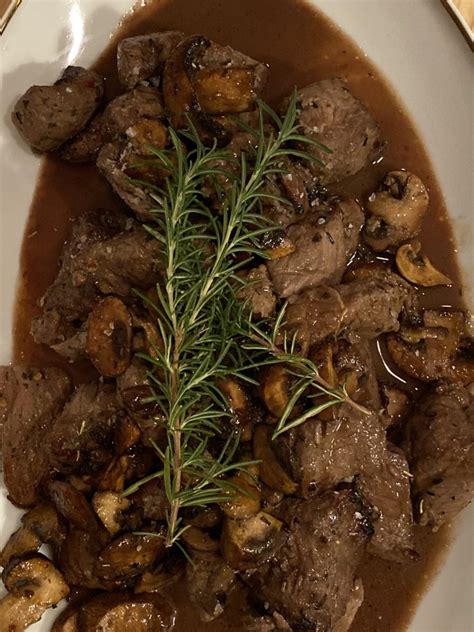 Balsamic Rosemary Beef Steak Tips And Mushrooms Blythes Blog