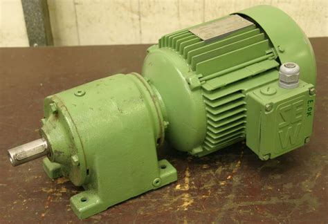 Getriebemotor Kw U Min Von Sew Eurodrive R Dt S