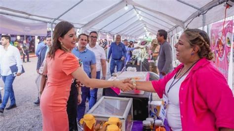 Meoqui de fiesta enamora más Miriam Soto arranca la Feria San Pedro y