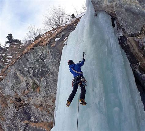 Speciale cascate Arrampicata su ghiaccio weekend avanzato Società