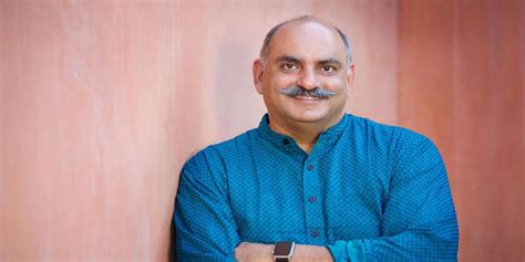 Mohnish Pabrai Disciple Of Warren Buffett Names His Fav Investing Books