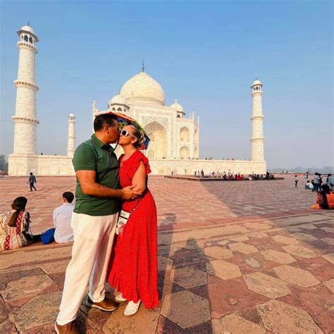 Discover The Love Story Behind The Taj Mahal Join Our Tour Taj