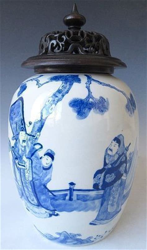 Antique Chinese Blue And White Porcelain Jar With Lid Item 1339135