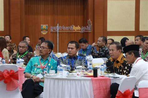 BUPATI PESISIR BARAT HADIRI SIMPOSIUM NASIONAL MENYONSONG INDONESIA