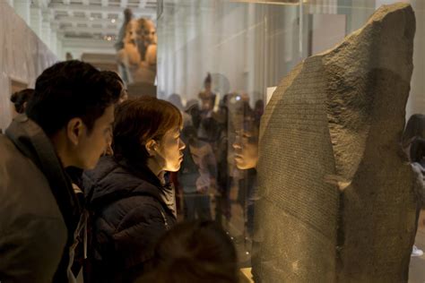 Egypt Archaeologists Want British Museum To Return The Rosetta Stone