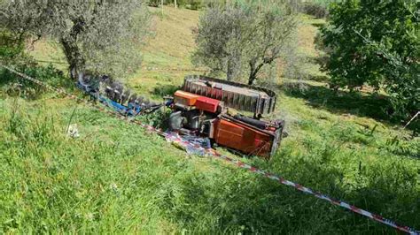 Fara In Sabina Il Trattore Si Ribalta E Lo Travolge Morto Un Uomo Di