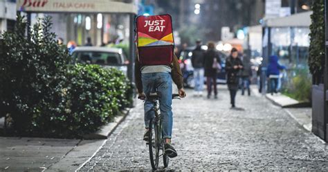 A Tre Giorni Dall Incontro Al Ministero Just Eat Sconfessa Il Contratto