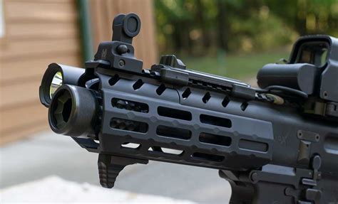 Midwest Industries SIG MPX 6in Handguard Review