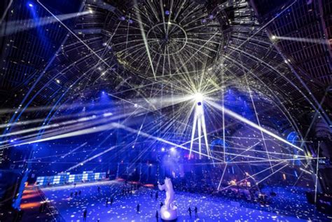 La plus grande patinoire du monde installée au Grand Palais Paris