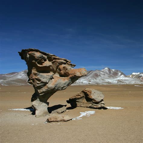 Tour de Tres días por el Salar de Uyuni Intiraymi Expediciones