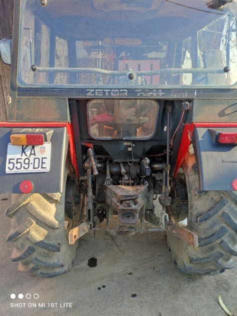 Traktor Zetor 7211