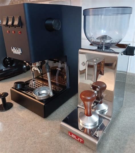 Gaggia Classic Pro Espresso Coffee Machine And Lelit Doserless Grinder