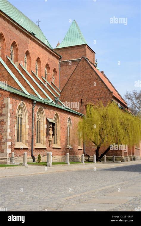 Cathedral architecture in Wroclaw, Poland Stock Photo - Alamy