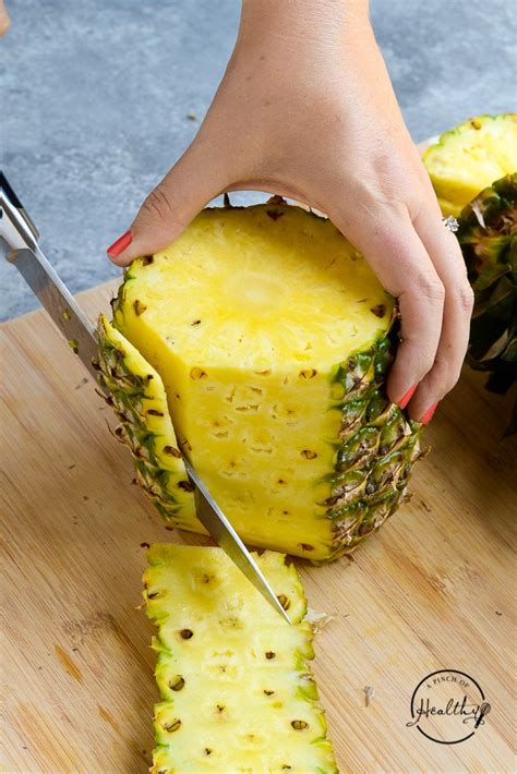 How To Cut A Pineapple 3 Ways