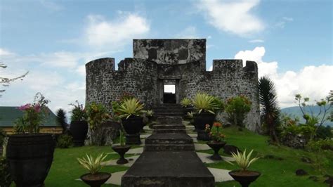 Benteng Portugis Di Ternate Donisaurus