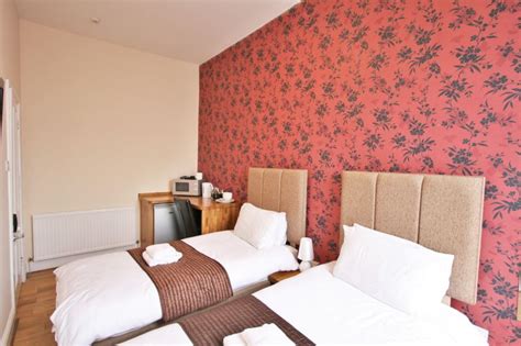 Cheap Hotels in Cheltenham - Roomsbooked