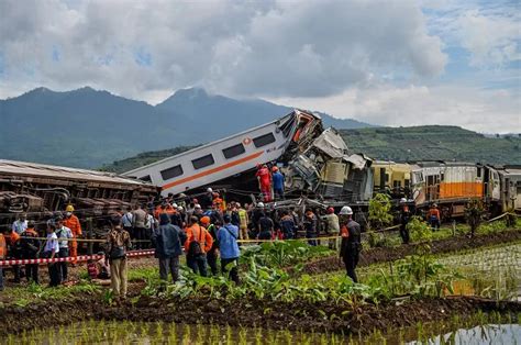 Tragedi Kecelakaan Kereta Api Di Lintas Haurpugur Cicalengka Kai