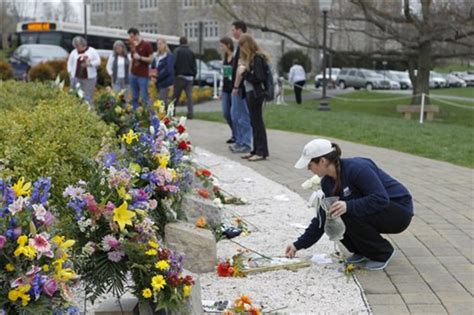 Va Tech Remembers Victims Of 2007 Massacre The Washington Post