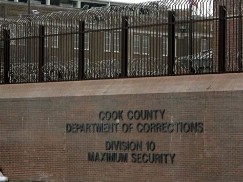 210 Detainees 60 Employees At Cook County Jail Have Coronavirus