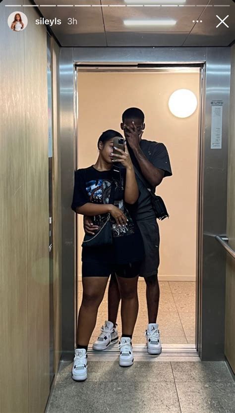 Couple Mirror Pick In Elevator In 2022 Autumn Fashion Relationship Goals Mirror Selfie