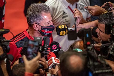 Landim E Torcida Do Flamengo Vivem Rota De Colis O Veja Novo