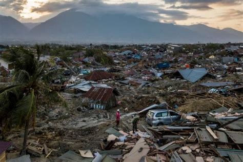 Kliping Bencana Alam Gempa Bumi Beserta Gambarnya Ilustrasi