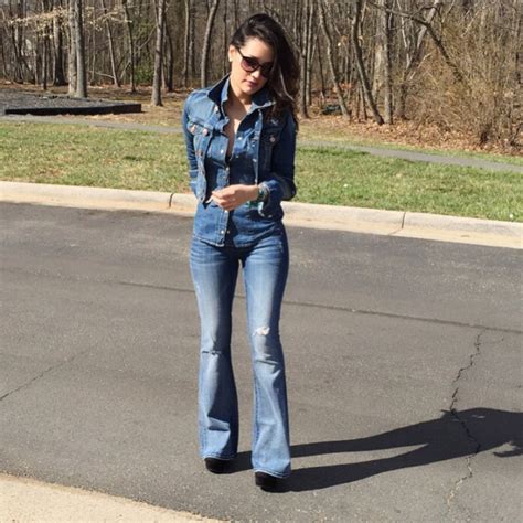 22 Fun Ways To Wear Flared Jeans Styles Weekly