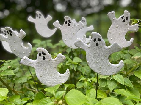 Clay Ghost Halloween Ghosts Garden Stakes Yard Decor Halloween Decor ...