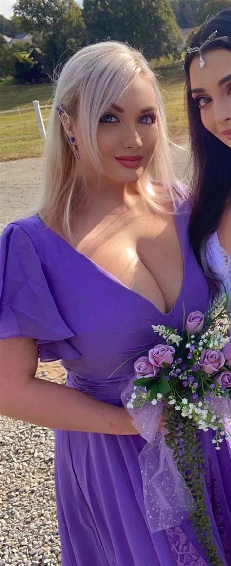 Bimbo Spotted In The Wild Nudes Bimbofetish Nude Pics Org