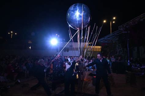 NOCHE MÁGICA EN TOMARES CON LA PERFORMANCE DE CLAUSURA DE LA EXPOSICIÓN