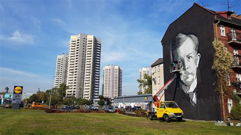 Nowy spektakularny mural w Katowicach z mężczyzną z wąsem ZOBACZCIE