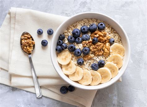 The #1 Best Oatmeal Habit for Weight Loss, Says Dietitian — Eat This ...